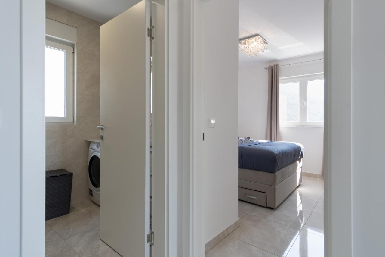 Sea View Apartment With Parking - Dina Makarska Exterior foto